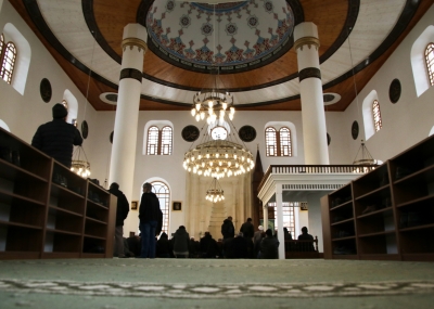 ORTA CAMİ MEVLİD VE CUMA NAMAZIYLA İBADETE AÇILDI